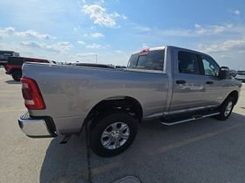 Used 2024 RAM 2500 Big Horn w/ Level 2 Equipment Group AWD/4WD image 2