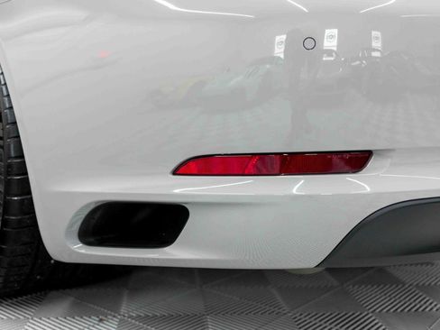 Used 2018 Porsche 911 Carrera GTS RWD image 28