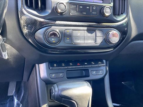 Used 2018 Chevrolet Colorado ZR2 w/ ZR2 Midnight Special Edition image 31