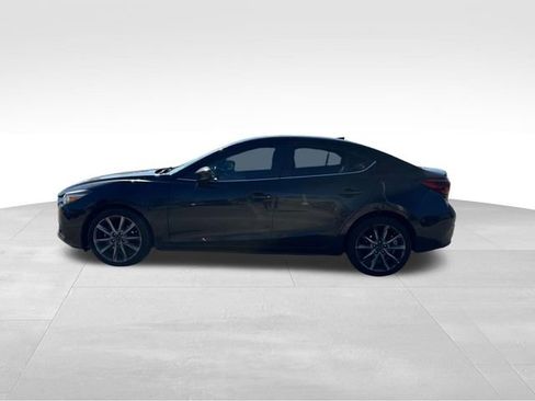 Used 2018 MAZDA MAZDA3 Grand Touring image 5
