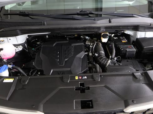 Used 2024 Kia Carnival SX Prestige FWD image 27