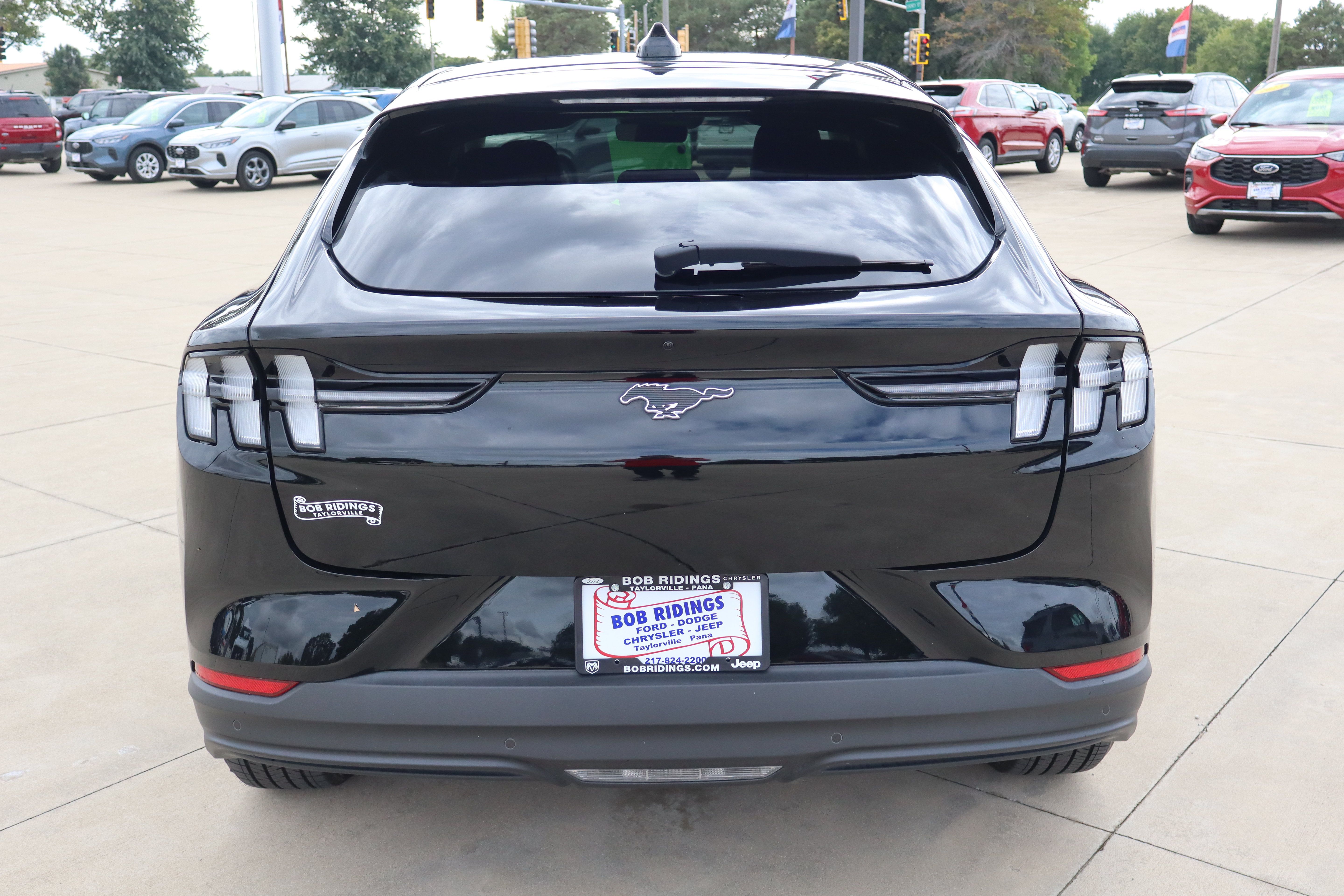 Used 2025 Ford Mustang Mach-E Premium AWD/4WD image 6