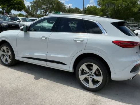 Certified 2025 Audi Q5 Premium Plus w/ Premium Plus AWD/4WD image 6