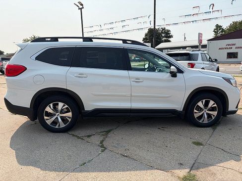 Used 2021 Subaru Ascent Premium w/ Convenience Package AWD/4WD image 12