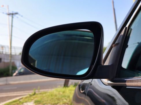 Used 2014 Toyota Camry SE w/ Moonroof Package FWD image 14