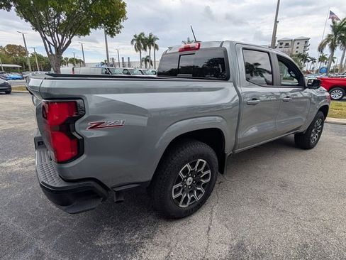 Used 2024 Chevrolet Colorado Z71 w/ Z71 Convenience Package 2 AWD/4WD image 13