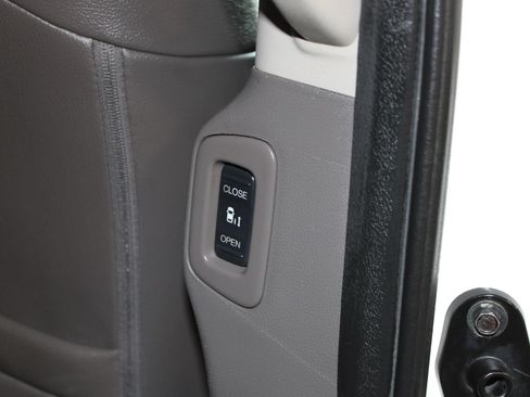 Used 2016 Honda Odyssey EX-L image 35