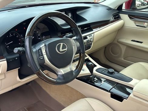 Used 2014 Lexus ES 350 w/ Premium Package image 23