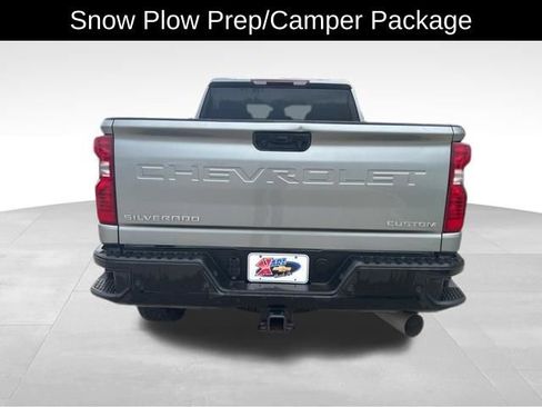 Used 2024 Chevrolet Silverado 2500 Custom w/ Custom Value Package AWD/4WD image 7