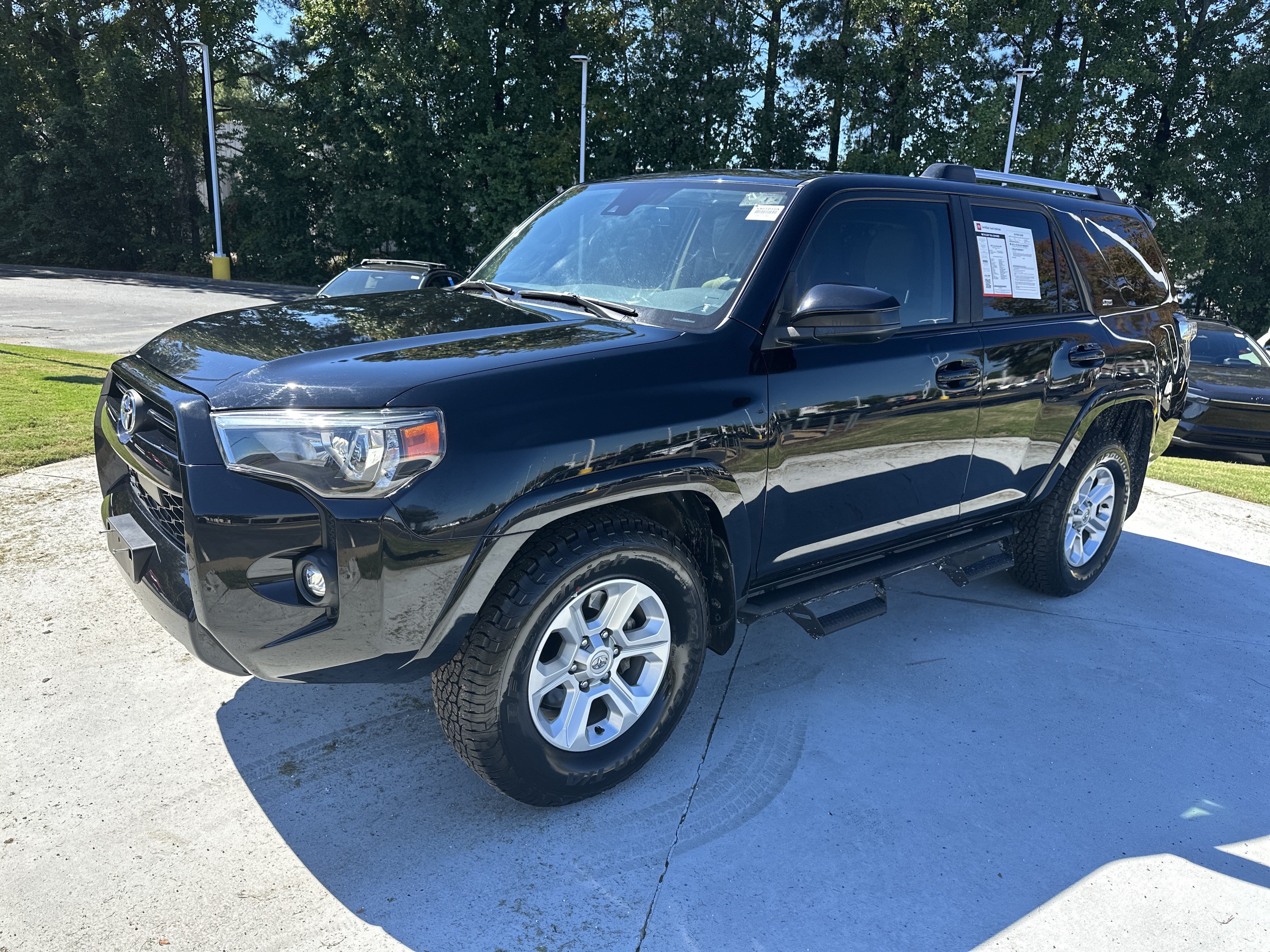 Used 2022 Toyota 4Runner SR5 RWD image 5