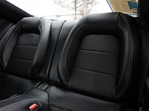 Used 2021 Ford Mustang Shelby GT500 w/ Technology Package image 27