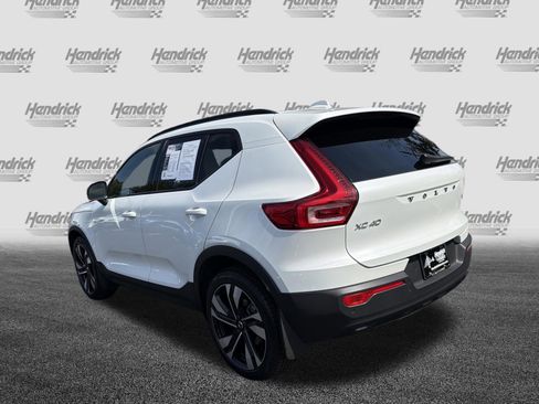 Certified 2023 Volvo XC40 B5 Ultimate w/ Protection Package Premier AWD/4WD image 8