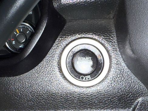 Used 2021 RAM 3500 Big Horn image 15