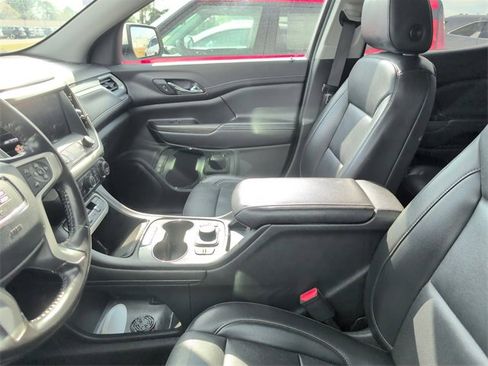 Used 2021 GMC Acadia SLT image 2