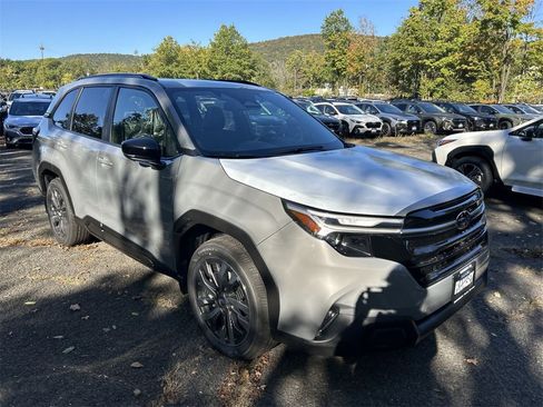 New 2025 Subaru Forester Touring image 2