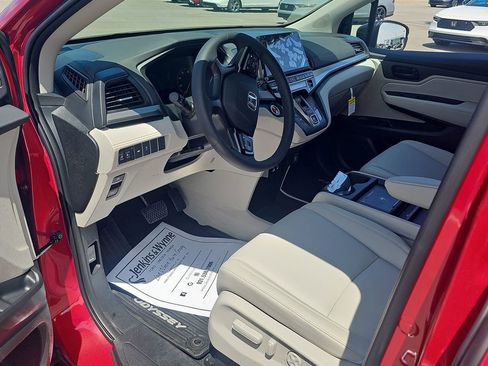 New 2026 Honda Odyssey EX-L image 5
