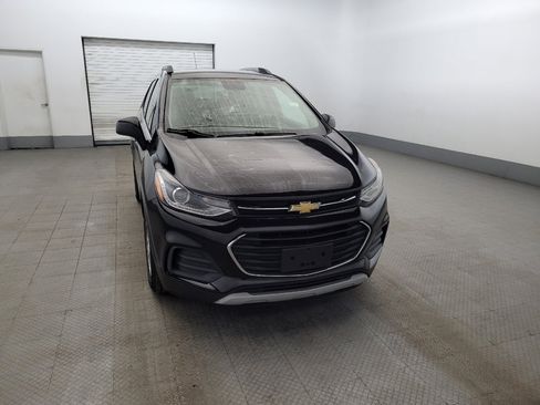 Used 2019 Chevrolet Trax LT w/ LT Convenience Package image 14