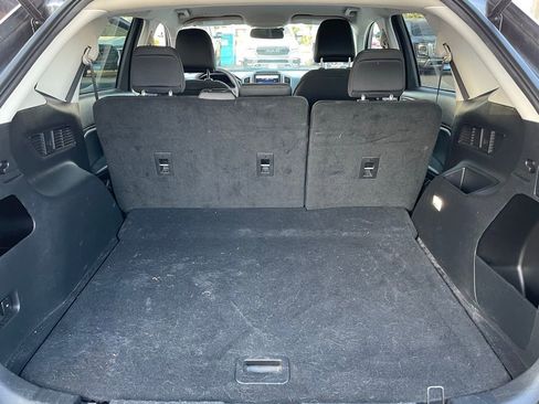 Used 2024 Ford Edge SE w/ Black Appearance Package image 5