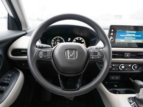 New 2026 Honda HR-V LX image 21