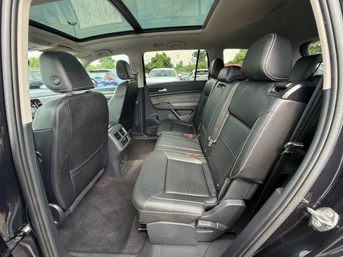 Used 2023 Volkswagen Atlas SEL AWD/4WD image 26