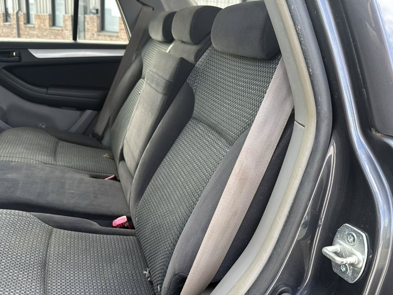 Used 2005 Toyota 4Runner SR5 AWD/4WD image 39