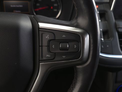 Used 2021 Chevrolet Suburban LS image 11