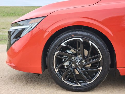 New 2026 Nissan Sentra SR image 9