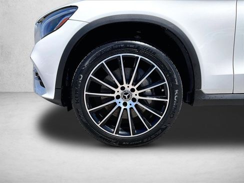 Used 2019 Mercedes-Benz GLC 300 image 10