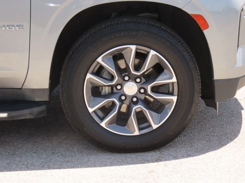 Used 2023 Chevrolet Tahoe LT w/ LT Signature Plus Package RWD image 7