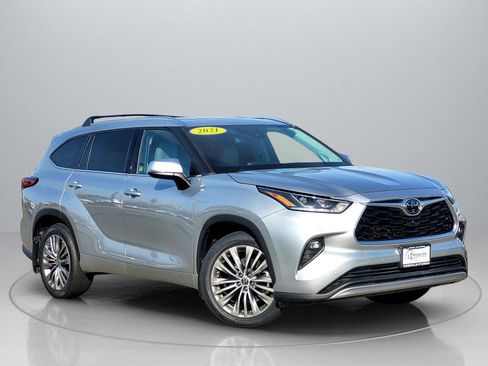 Used 2021 Toyota Highlander Platinum image 10