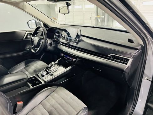 Used 2024 Mitsubishi Outlander SE image 35