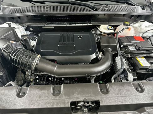 Used 2026 Chevrolet Blazer LT FWD image 32