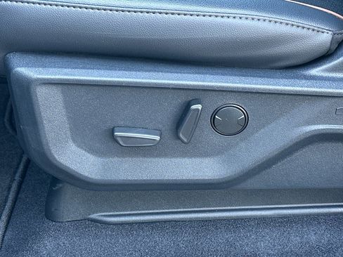 New 2025 Ford F150 Lariat w/ Equipment Group 501A Mid image 32