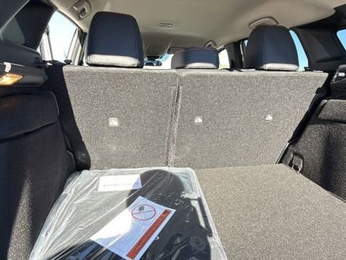 New 2025 Nissan Kicks SR image 27