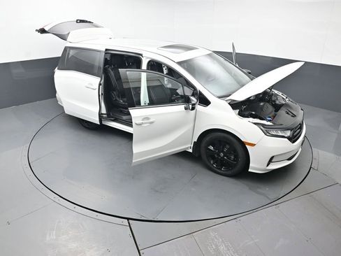 Certified 2023 Honda Odyssey Sport image 58