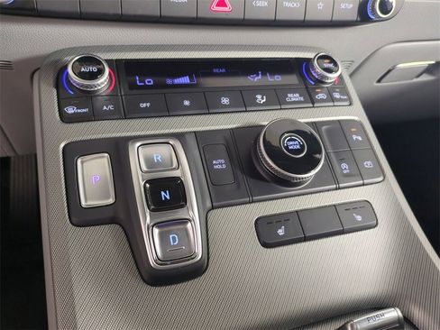 Certified 2024 Hyundai Palisade SEL image 23