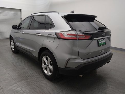 Used 2020 Ford Edge SE image 5