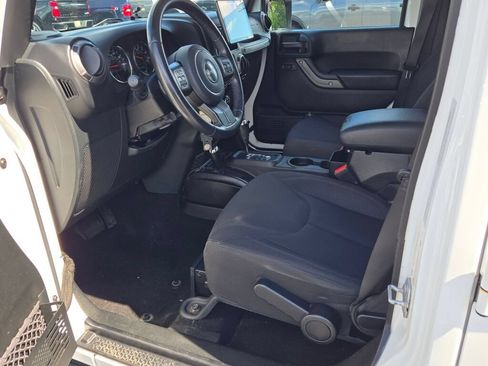 Used 2018 Jeep Wrangler Unlimited Sport S AWD/4WD image 27