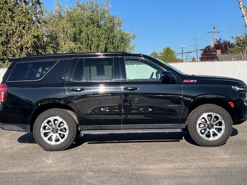 Used 2022 Chevrolet Tahoe Z71 image 3