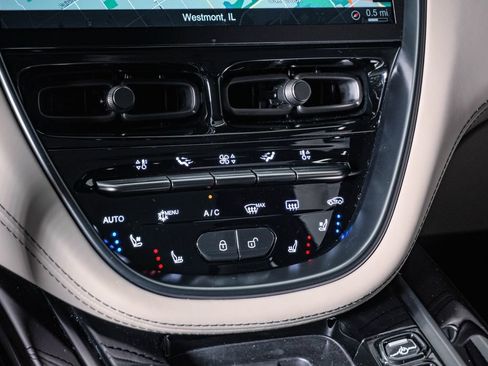 Used 2023 Aston Martin DBX AWD/4WD image 27