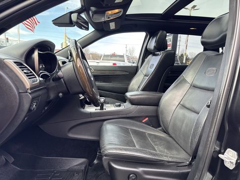 Used 2014 Jeep Grand Cherokee Overland w/ Advanced Technology Group image 17