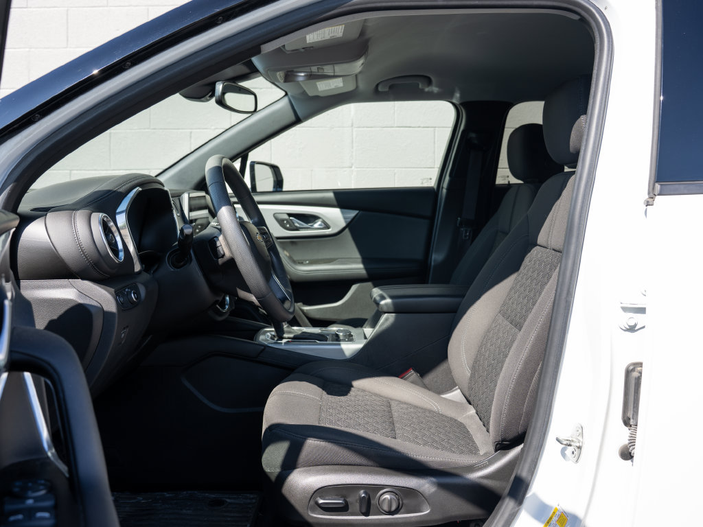 Used 2021 Chevrolet Blazer LT AWD/4WD image 16