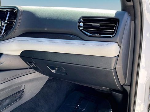 Used 2022 Dodge Durango R/T RWD image 17