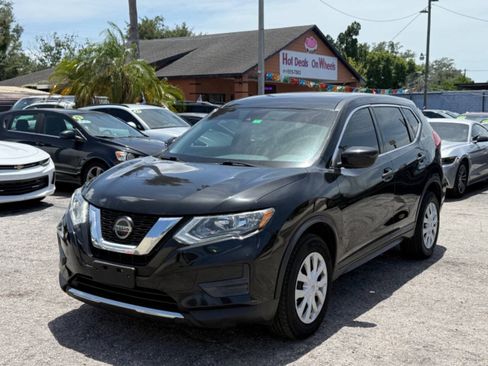 Used 2019 Nissan Rogue S AWD/4WD image 1