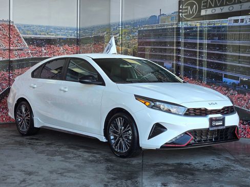 Used 2023 Kia Forte GT-Line image 1