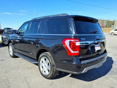 Used 2020 Ford Expedition XLT w/ Equipment Group 202A image 5