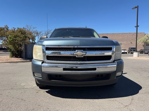 Used 2011 Chevrolet Silverado 1500 LT w/ All-Star Edition image 2