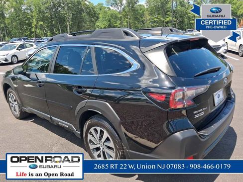 Used 2023 Subaru Outback Premium AWD/4WD image 10