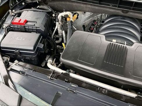 Used 2021 Chevrolet Suburban Premier w/ Premium Package RWD image 35
