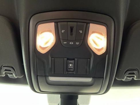 Used 2022 RAM 1500 Big Horn AWD/4WD image 39